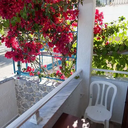 Hotel Nefeli Myrties
